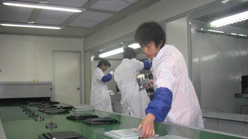 美發用品噴油生產線